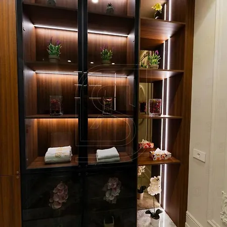 Apartment Rosenthal By Kristal Collection